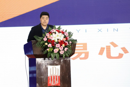 快手直播帶貨崛起的秘訣就四個(gè)字：簡(jiǎn)單粗暴