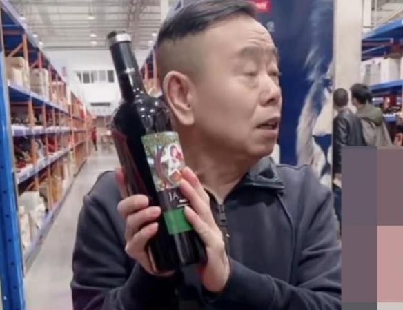 直播帶貨，為什么潘長江的直播帶貨之路就受到群嘲呢?