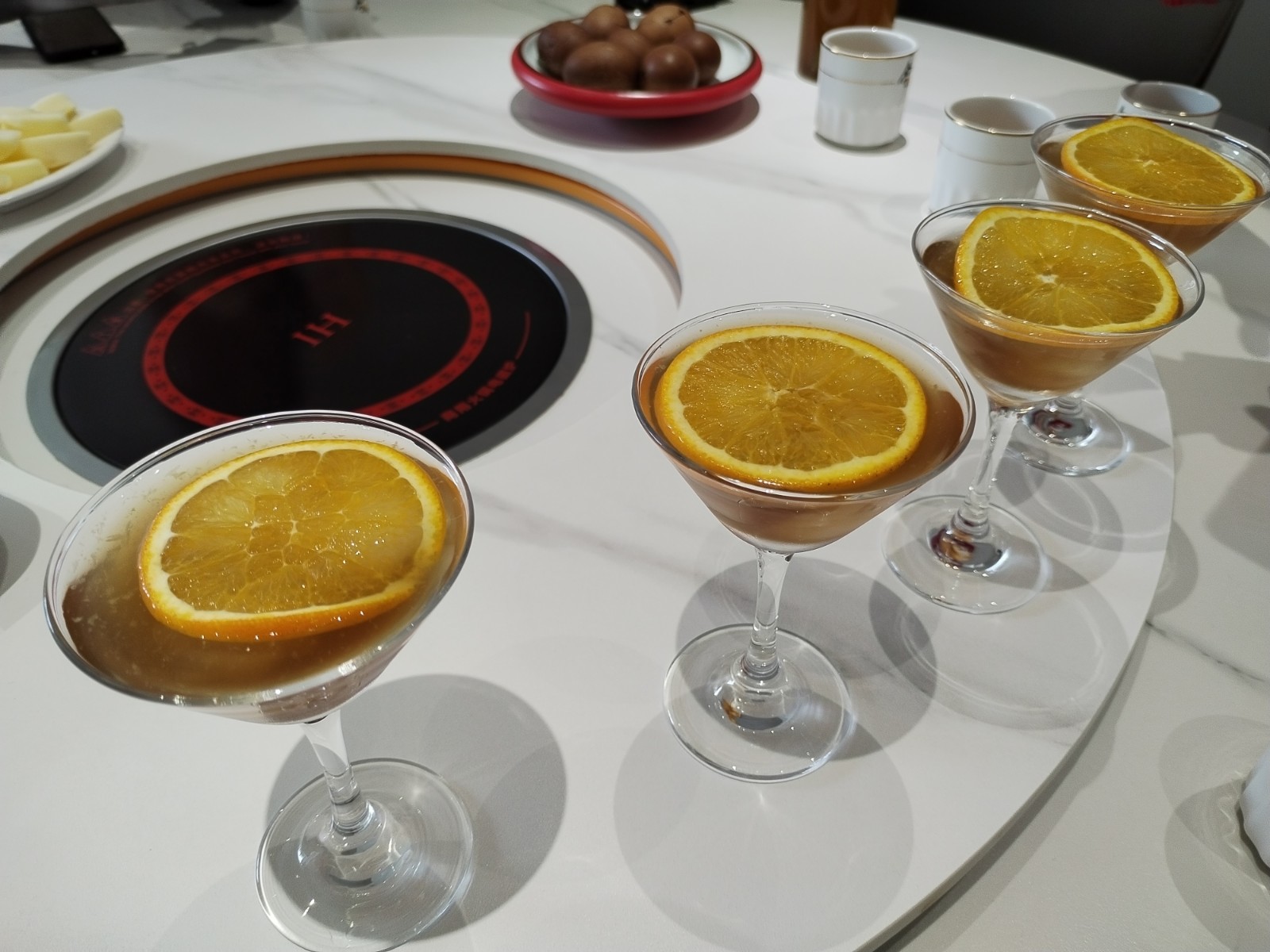 青島網(wǎng)紅直播基地項目集中簽約儀式在即墨區(qū)家居博覽中心舉行